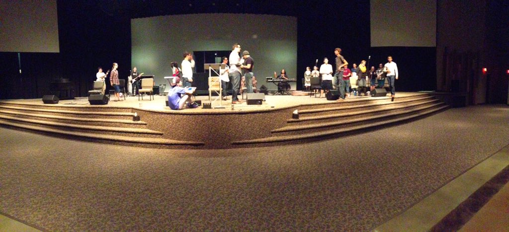 2017_Revive's tweet photo. REVIVE PRACTICE!! November 20. If you don't have plans, you need to make plans to attend REVIVE! It's gonna be HYPE! https://t.co/ebyLHA7xqo