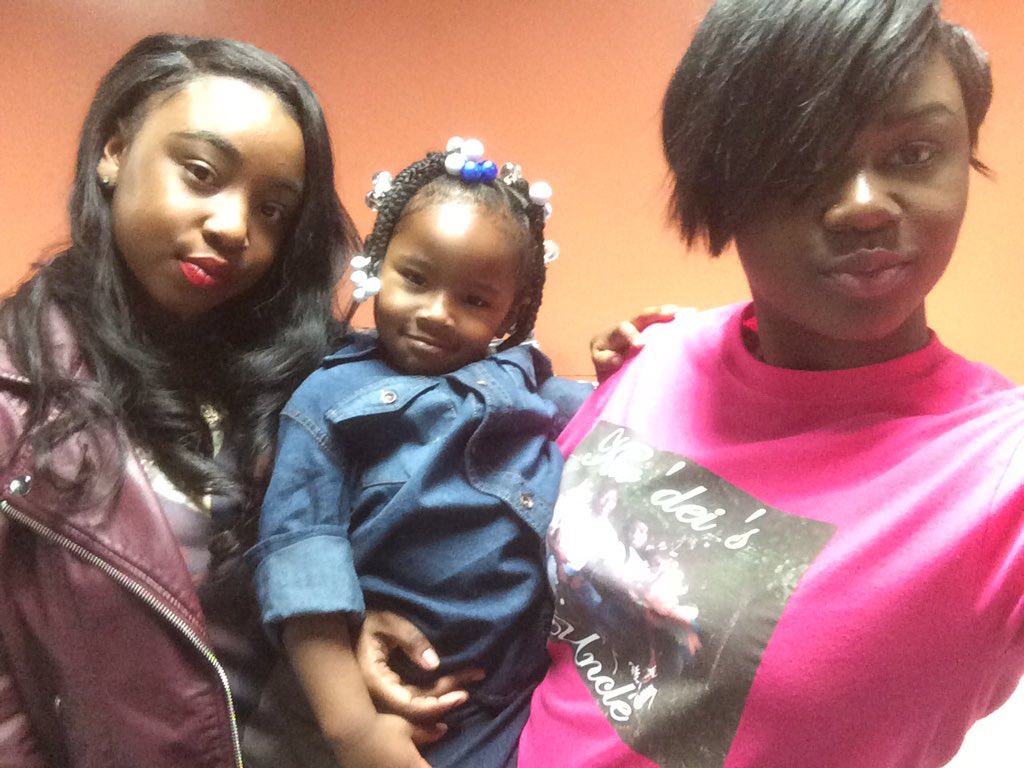 Loudpack__twan's tweet photo. #yourgirls❤️ #weloveyouu https://t.co/mkRycECgwG