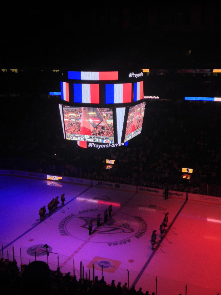 PredsNHL's tweet photo. From #Smashville to Paris, our thoughts and prayers are with you. #Prayers4Paris https://t.co/1wGYRNXulq