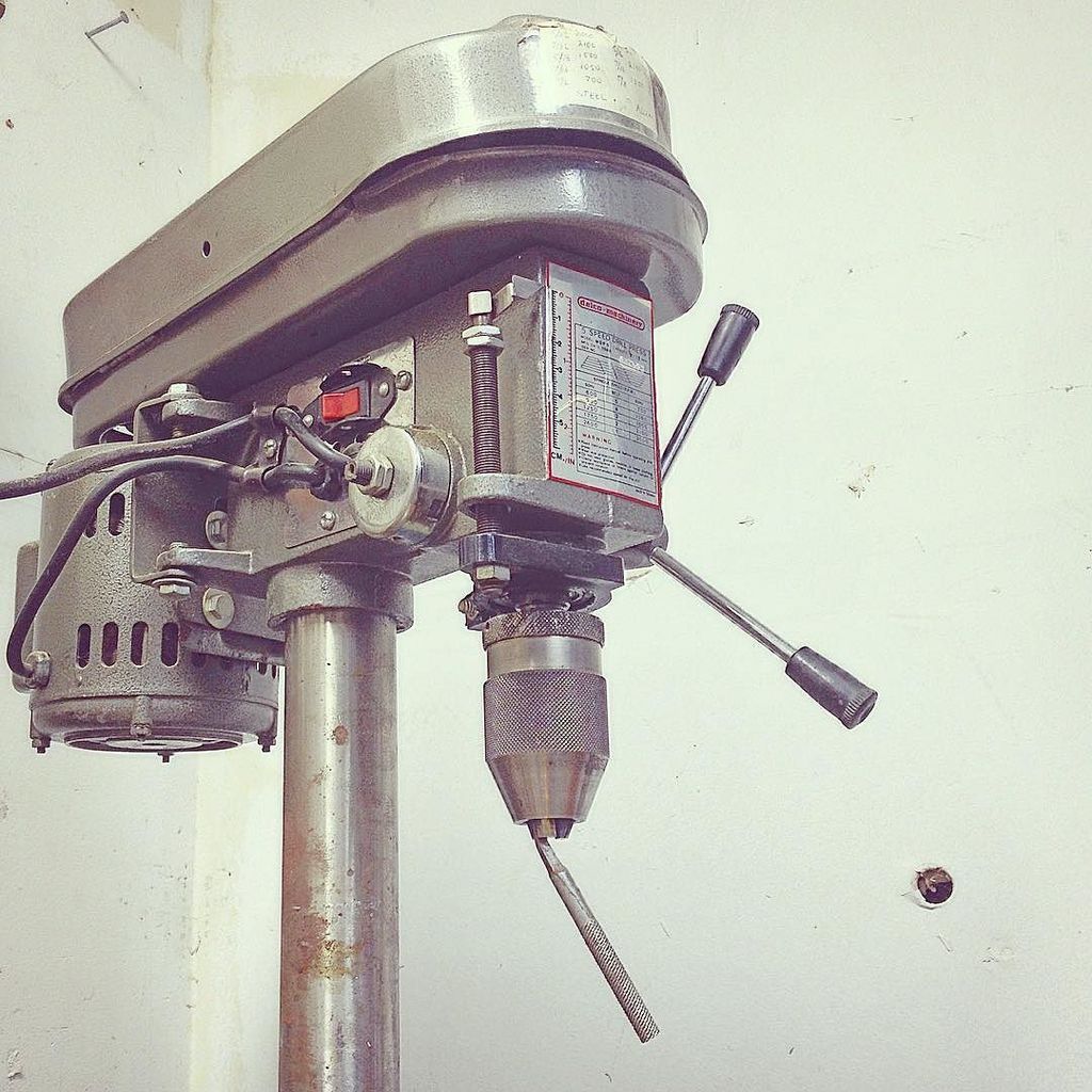 scottmrtn's tweet image. Broken round file in drill press #toolabuse #Instagram: ift.tt/1WSHGJ0