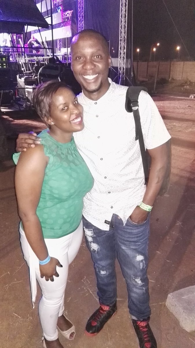 Modubu's tweet photo. With @moflavadj #heatwave #MetroFmSa #WeAreNotDone after an amazing set https://t.co/uOXMSIfPim
