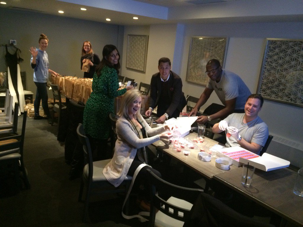 nespretzel9's tweet photo. Putting together goodie bags for tonight #gennextishere #gennexteougeyyc https://t.co/60vGEw10km