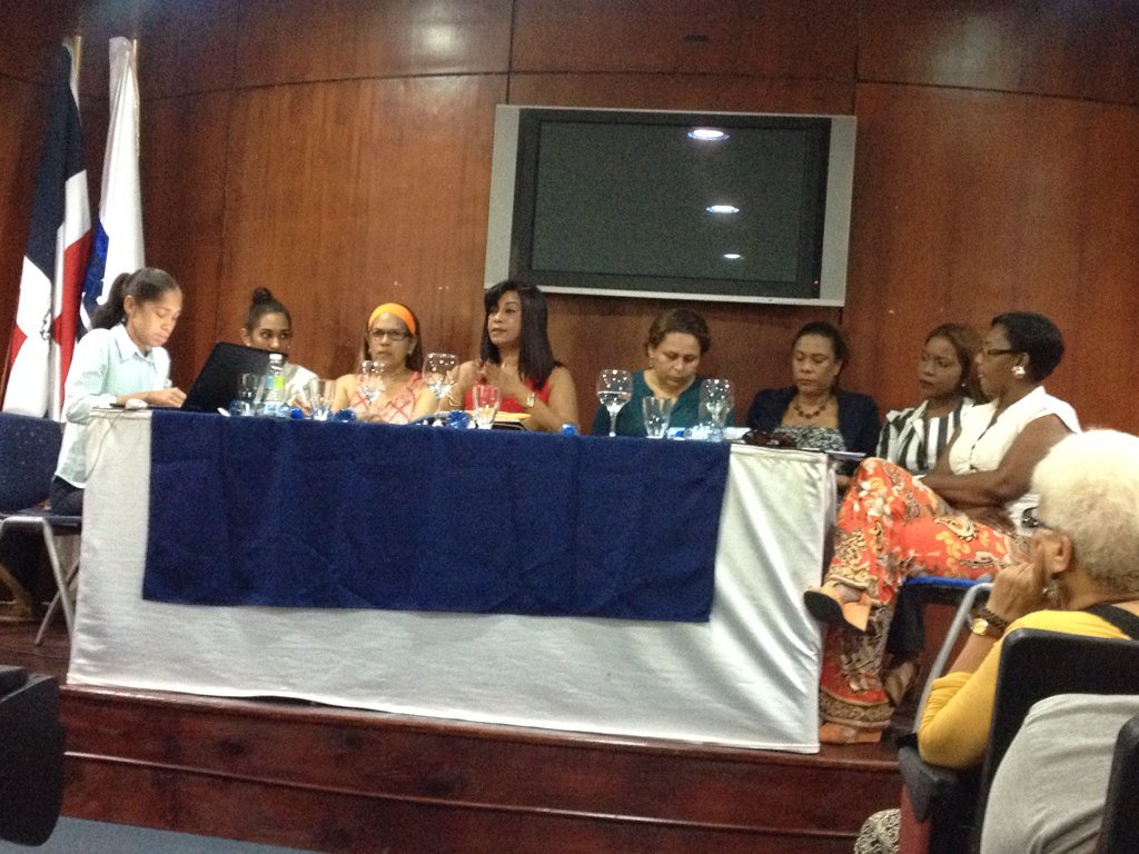 Primera Asamblea de la JD 2015-2017 <a href="/ADCSrd/">Cronistas SocialesRD</a> <a href="/encomplicidad/">Jacqueline Ramos</a> @Aguiluchamarill <a href="/RosaArredondo/">Rosa Arredondo</a> <a href="/YamiraTaverasB/">Yamira Taveras</a> <a href="/Lleseel/">Giselle Castro</a>