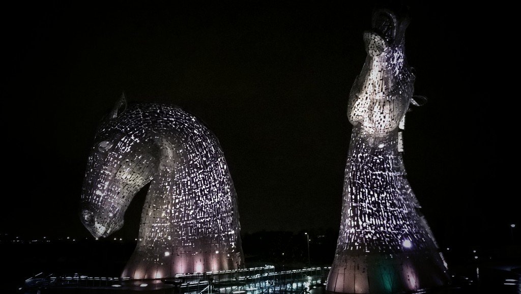 The #Kelpies stand in solidarity with the people of France. #Paris