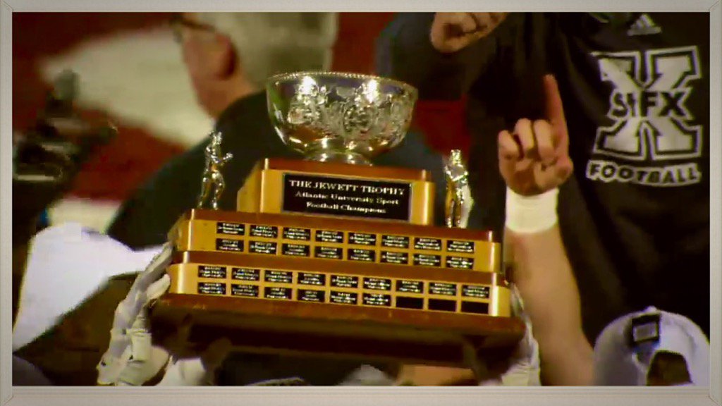 kentmacdonald's tweet image. Congratulations to #StFX Football - 2015 AUS Champions! #Hail&amp;amp;Health.
