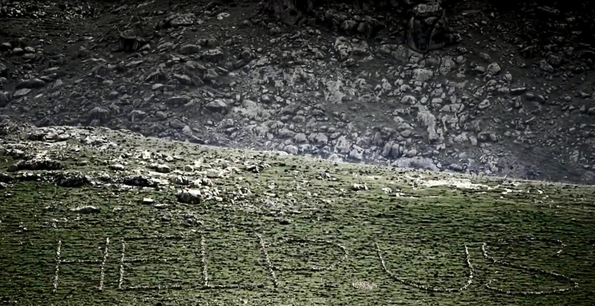 O #GloboNewsDocumentário vai mostrar a arriscada saga de quem ajuda vítimas a escaparem do #EstadoIslâmico. Às 21h.