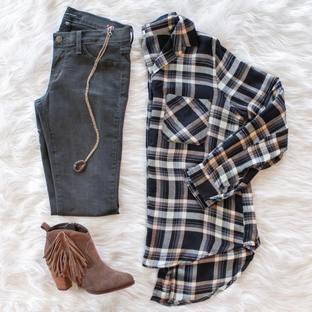 MADISONraleigh's tweet photo. {Fall Uniform} Plaid, grey skinnies, and fringe booties! #fallfringe #ootd #madisonraleigh https://t.co/YDlSN6IGRO