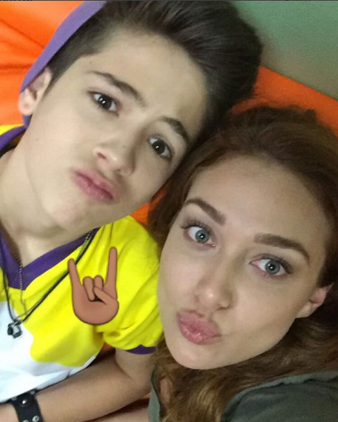 Joaoguiiavila's tweet photo. Amoo muitoo❤️ #matandosdds
@mariapinna https://t.co/mkQwjn2MQE