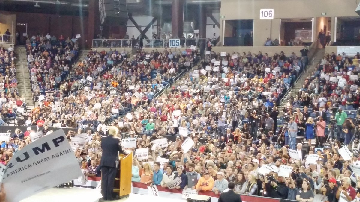 TomBroussard's tweet photo. @realDonaldTrump was straight talking... no teleprompter... no nonsense!! Kudos @FordPark #sohuge #TrumpInBMT https://t.co/Bzg3R4MvIu
