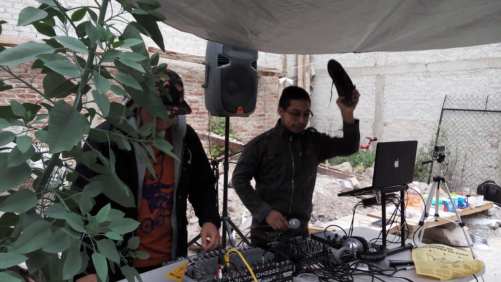 Barrioalaire's tweet photo. #Barrioalaire en la Guerrero @Sonidomamalon https://t.co/sTVJ8n6Hbw