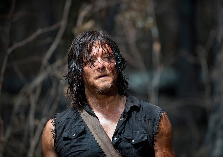 TWalkingDWorld's tweet photo. RT for Rick Grimes
Like for Daryl Dixon
#TheWalkingDead https://t.co/D6X79DEdhE
