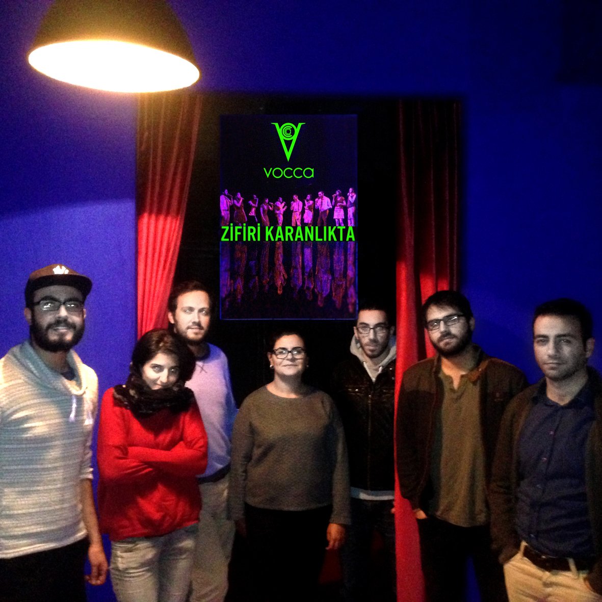 karanliktayemek's tweet photo. Pazar, 19.00 @VoccaAcappella Zifiri Karanlıkta sahne alıyor. https://t.co/WeromNlIZi