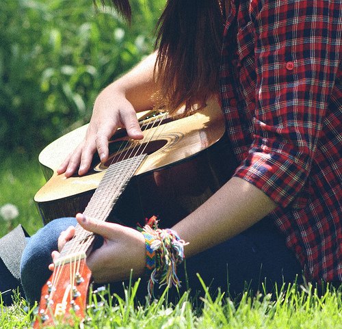 "Taras pra te morder, cartas pra te selar. Sexo pra estremecer, contos pra te encantar..."
(Zélia Duncan)
#MPB