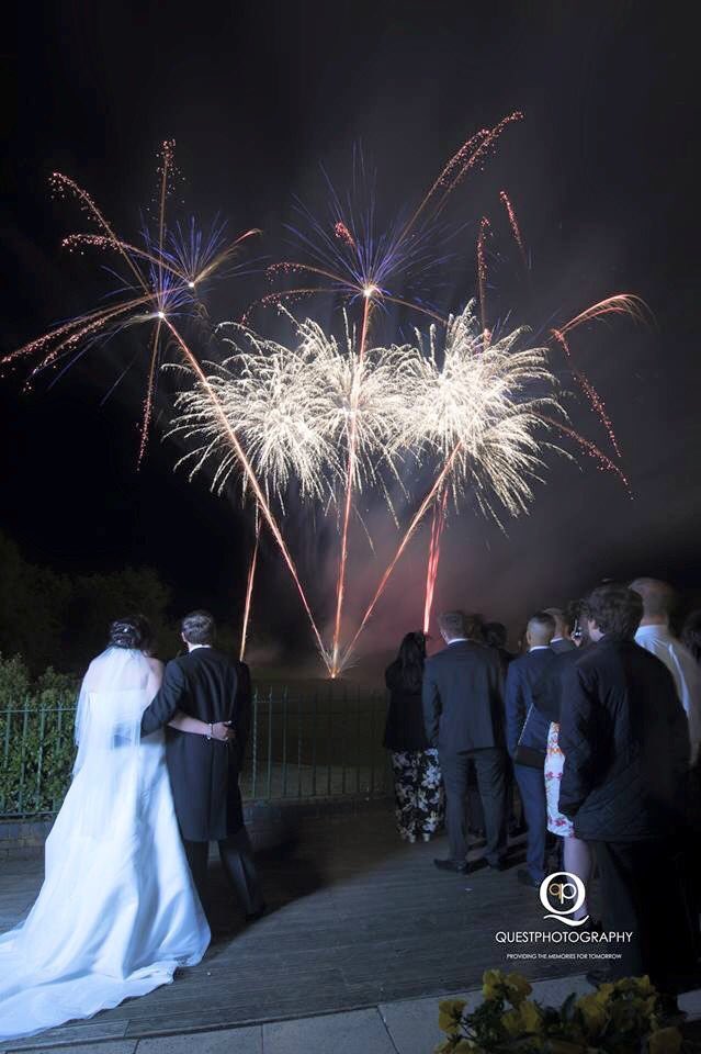 ignitionpyro's tweet photo. #weddingfireworks https://t.co/JOD6VBgx1k https://t.co/DYq3lAEC4J