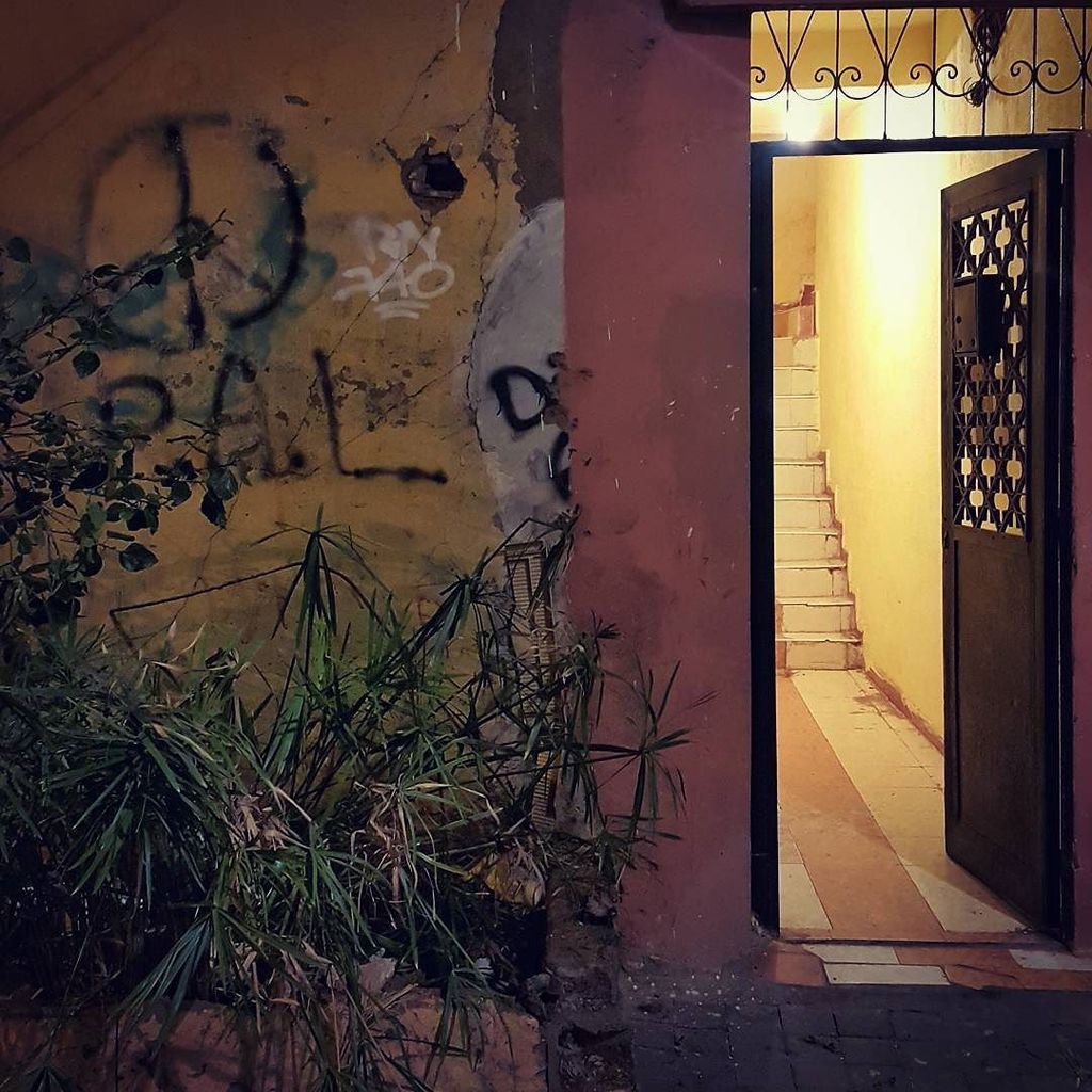 Ali_Alsabbagh's tweet image. "An open-door policy doesn't do much for a closed mind" - Bob Nelson 🚪 #BabMarrakech, #Cas… ift.tt/1j1iBJe