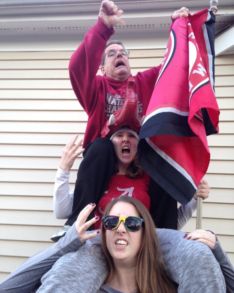 wisdomofpops's tweet image. Derrick Henry must be pretty fast!