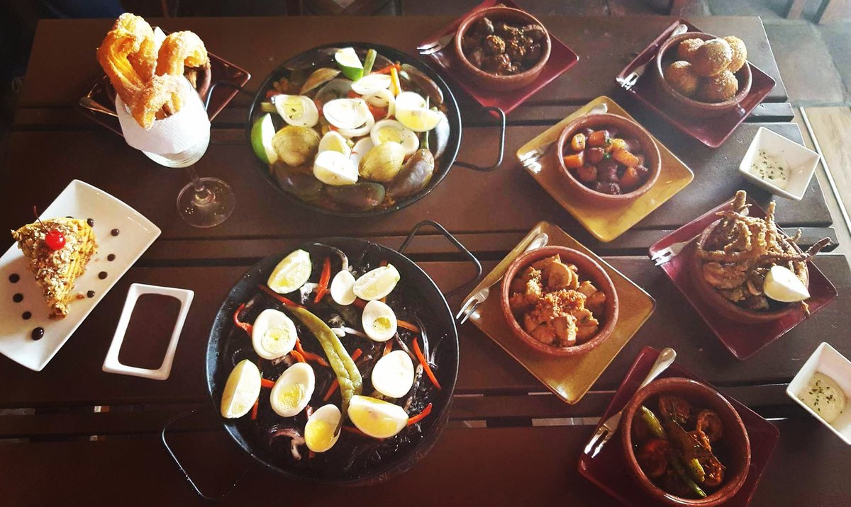 HoneysHaven's tweet photo. Pampanga Food Crawl Day 1
#PRT2015 #Mangan2015 #PampangaBloggers #honeyshaven https://t.co/IWuimAK2Om