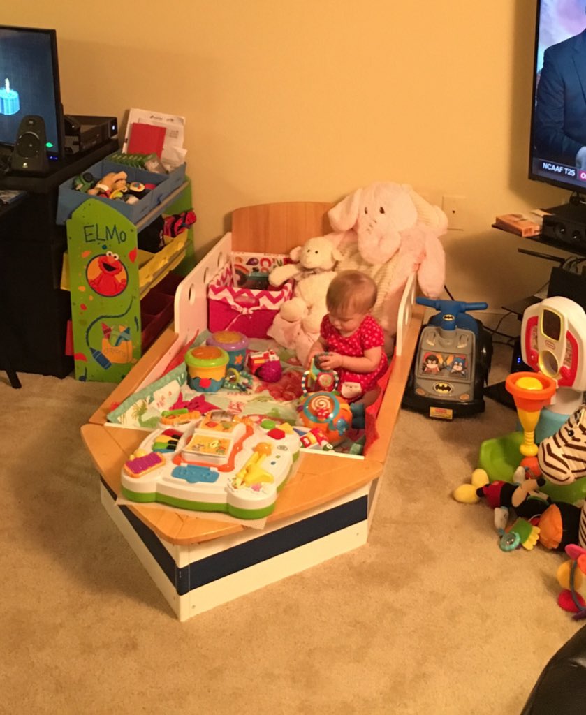 @KidKraft Accessory storage pieces to go w. your toddler boat bed? #militaryfamily #perfectgift