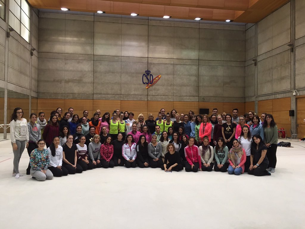 RFEGimnasia's tweet image. Finaliza el Clinic de Alto rendimiento con Elena Nefedova, excepcionales las 2 jornadas de trabajo con 103 alumnas.