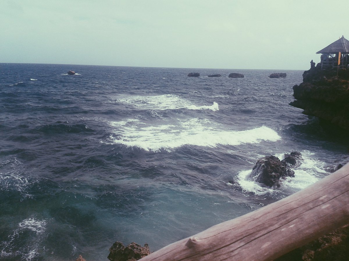 JonamaeLopez's tweet photo. So far, so good! 😍 #bora2015 https://t.co/uJYkXHjnH5