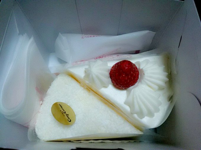 今日は撮影会だったよん&deg;.*\( &circ;o&circ; )/*.&deg; チャームさん、ファンの方がたありがとうございました(*>&omega;<*) プレゼントいただきました(*'&omega;' *) https://t.co/OjY2NU