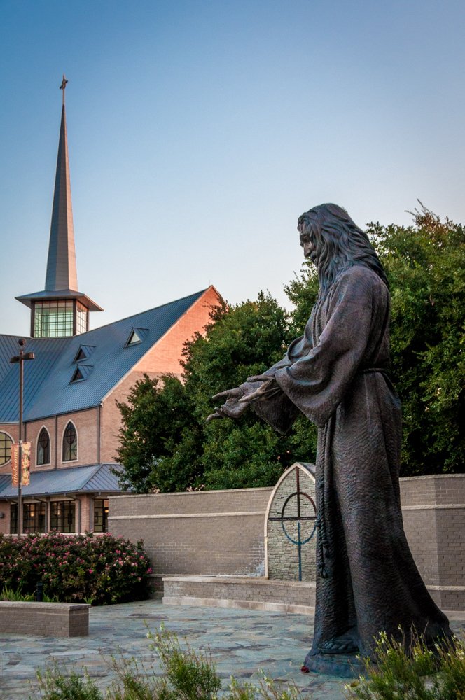 FUMCR's tweet photo. This is the day the Lord has made! Celebrate with us! Join our online livestream at 9:45 - https://t.co/92jljzaFep https://t.co/D8Q7obJdxw
