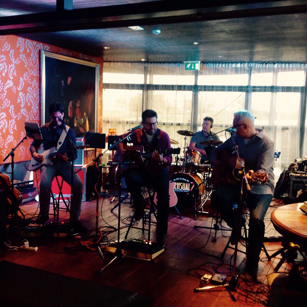 Er wordt al warmgedraaid! Vanaf 15:00u speelt Ssensual2 in Droste's herberg #drostesherberg #lazysunday #Ssensual2