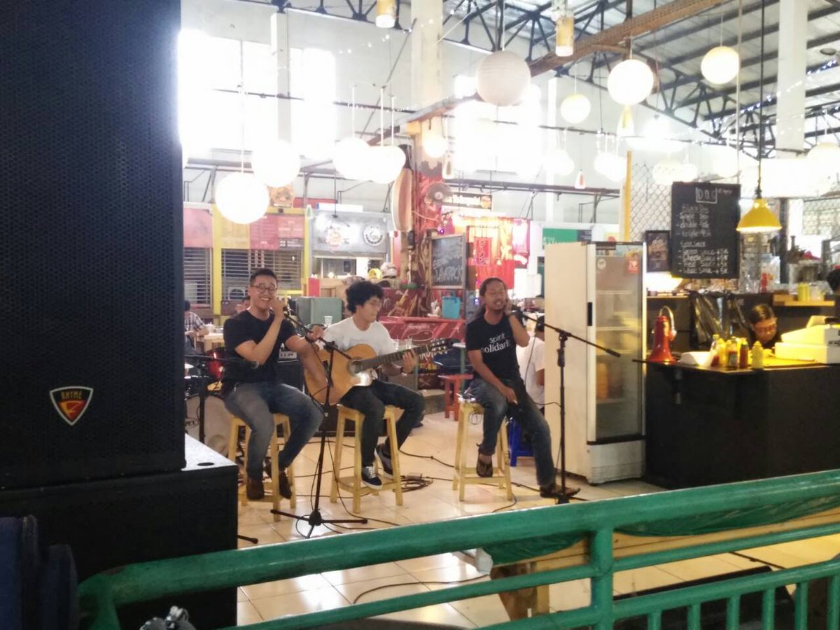 RuangDua's tweet photo. Come and see us only at Pasar Santa! Next... all the songs you love, folks! https://t.co/JzwfCmVqFS
