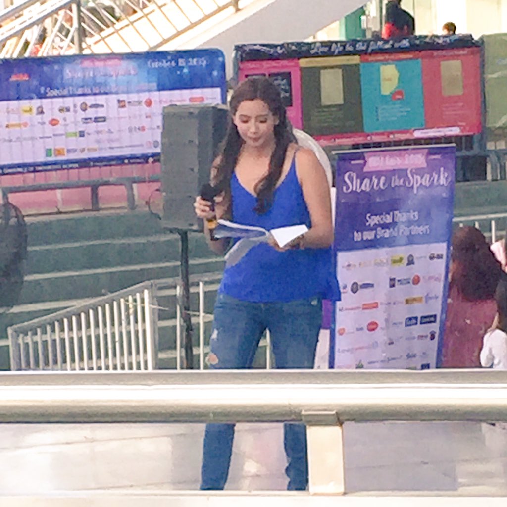 DJChris947's tweet photo. #spotted while I was on my way to #sasc2015 at MOA https://t.co/gd8NercnpT
