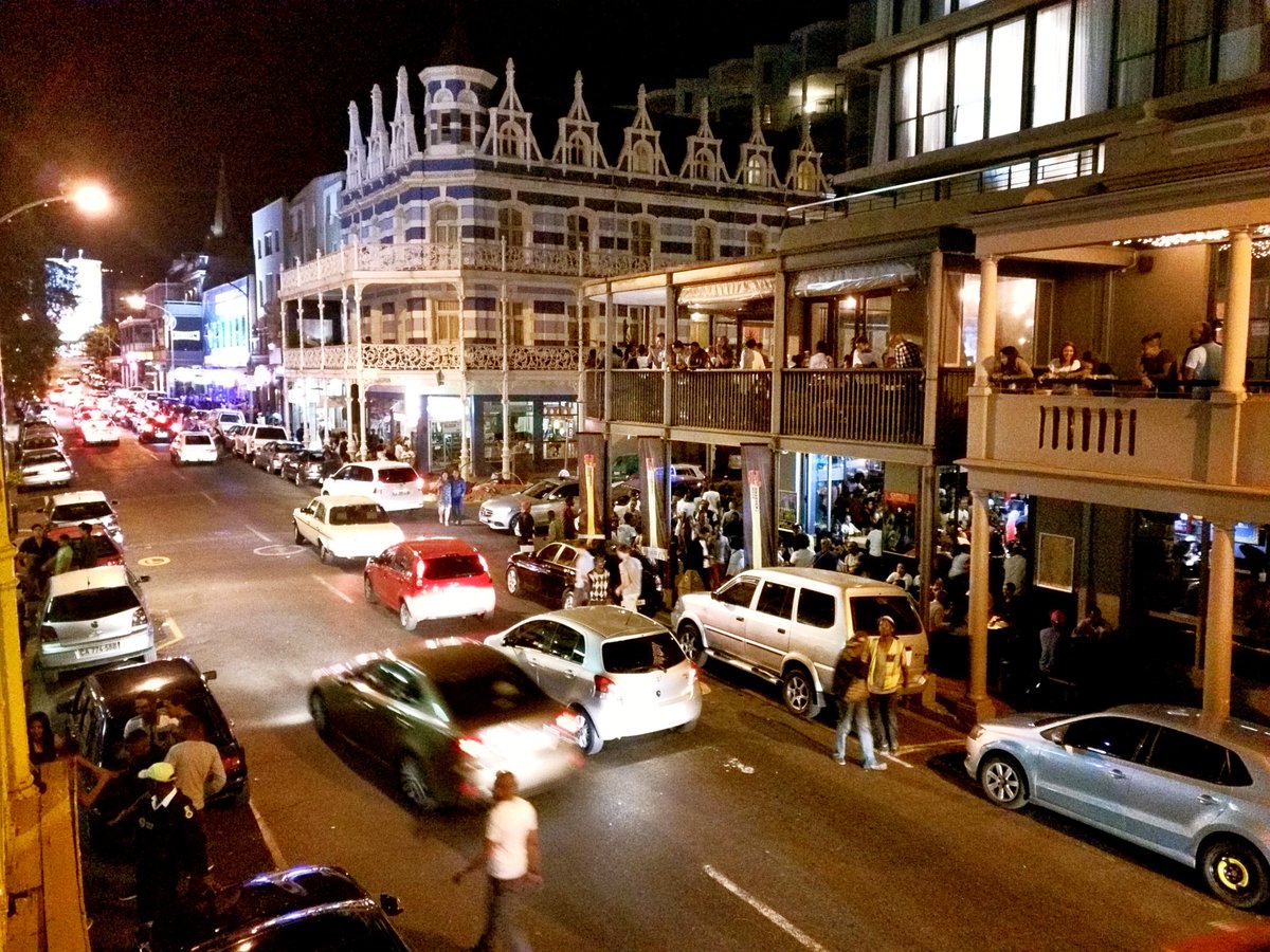 B_CProductions's tweet photo. The second location for RJ's #DeadBodies music video was in Long Street, Cape Town last night. #BeekCProduction https://t.co/qVCbuy3BXJ
