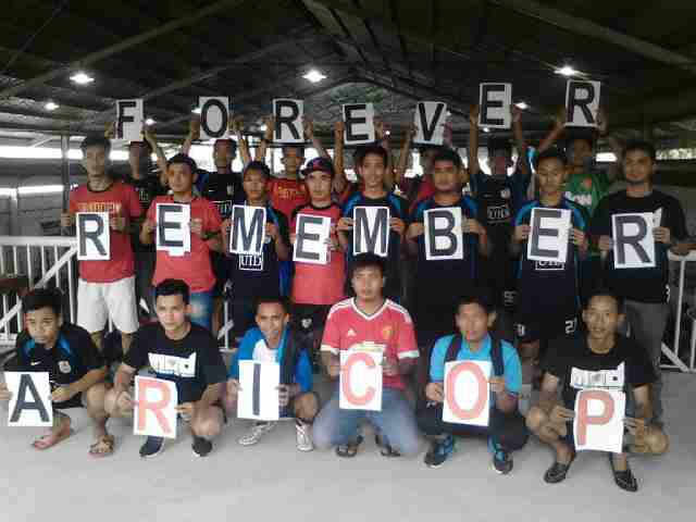 Dari UI Duri dan <a href="/UtdIndonesiaDMI/">Utd Indonesia Dumai</a> untuk sahabat kita dari <a href="/UtdIndonesiaPKU/">Chapter of Pekanbaru</a>