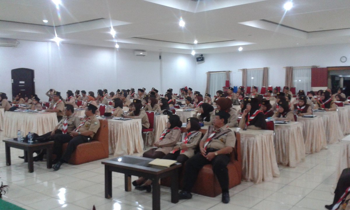 PramukaJabar's tweet photo. Sosialisasi pencegahan korupsi dari KPK pd peserta kmd smp wil.bogor 2 (kota bogor&amp;depok) #bogohkapramuka @kwarnas https://t.co/CI2OA9YRXe