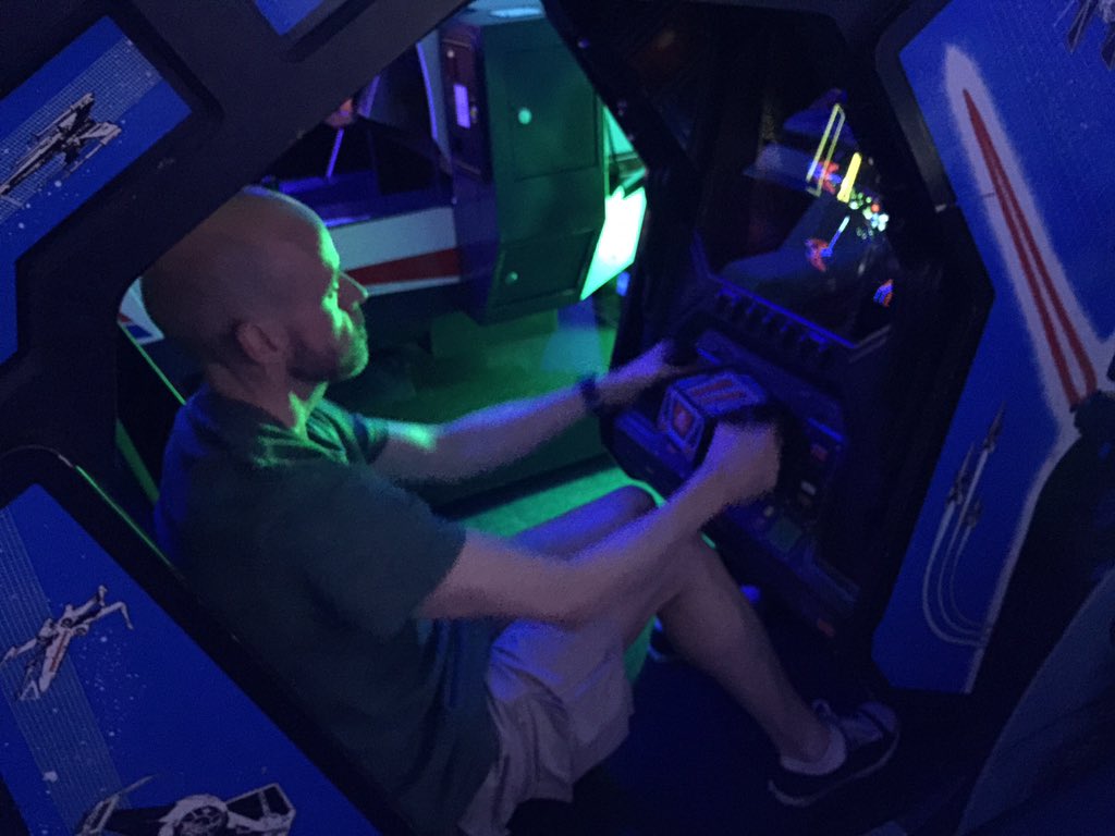 Arcade Club A Twitter Dazzlerfinch We Have A Star Wars Sit Down