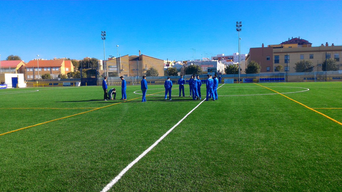 Campo M. Adame Bruña de Dos Hermanas. A las 12, <a href="/pd_rociera/">PD Rociera</a> - @UDPilasofficial