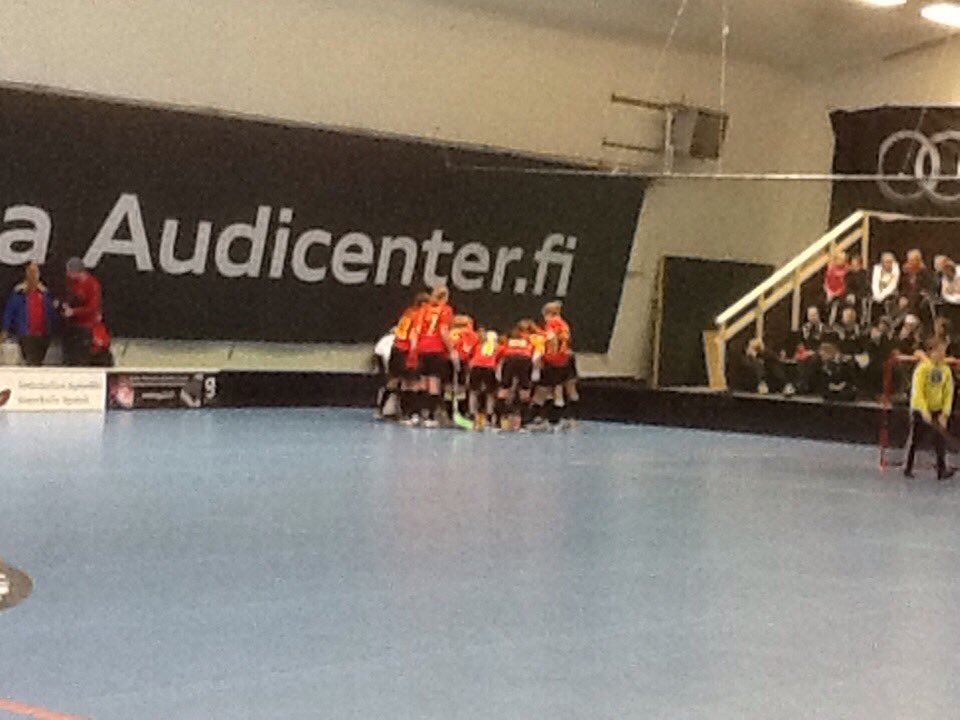 Loistofans's tweet photo. #loistoct Sipoossa ensimmäinen erä #rsspanthers vastaan pelattu tilanne 0-3 #tcsm #takaa-ajo https://t.co/FHlNgOYq6Q
