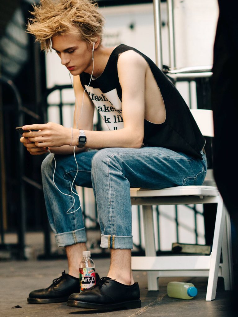 DInspirasion's tweet photo. パリ・ロンドンSS16 https://t.co/GIcWkHUlWO