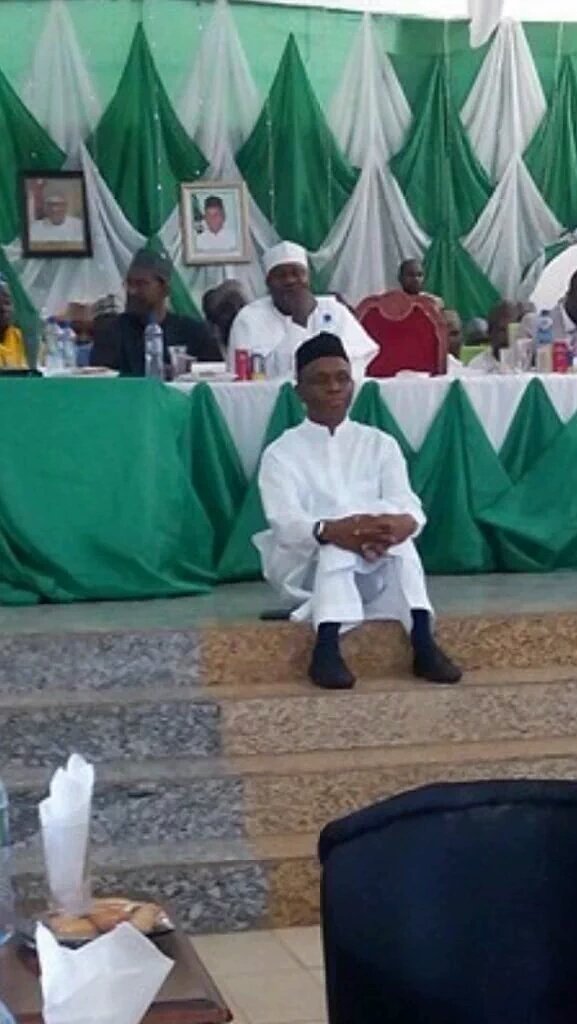 BabajideFadoju's tweet photo. Who killed it here; 
RT for Governor Elrufai @elrufai 
Like for Governor Fayose @GovAyoFayose 
Cc @Gidi_Traffic https://t.co/pkze5MVOQe