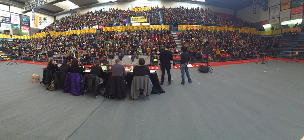 cupnacional's tweet photo. «Un debat amb 1.600 cupaires demostra que som una organització viva, no una organització dividida» #perlarepública https://t.co/ik08iylW2g