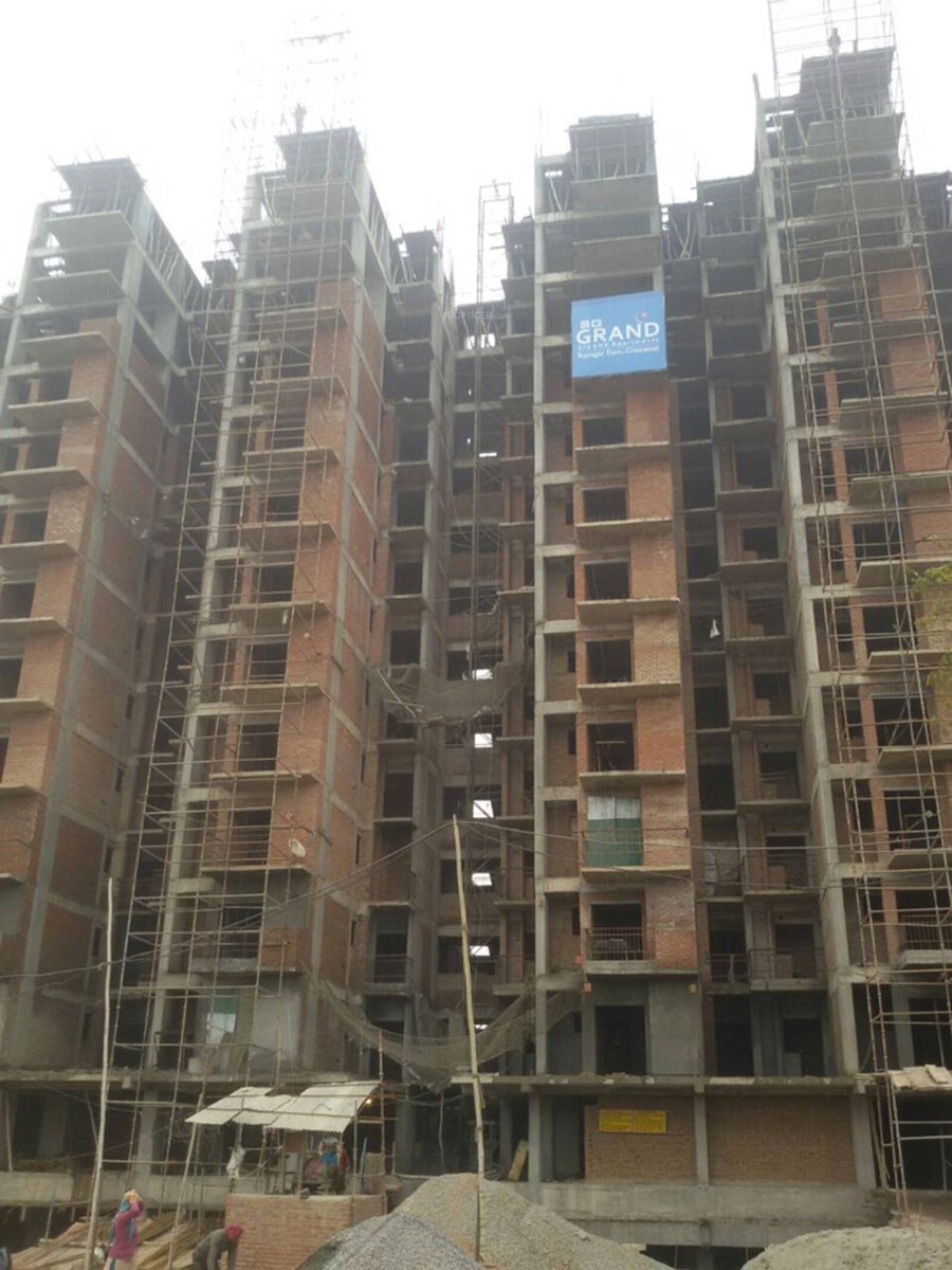 Raj_nagar_extn's tweet photo. #SGGrand #Rajnagarextn GZB,
#offers budget homes with facilities that fulfil the aspirations.
Actual cons. img 👇☺😊😀 https://t.co/DiM6UqGqzg