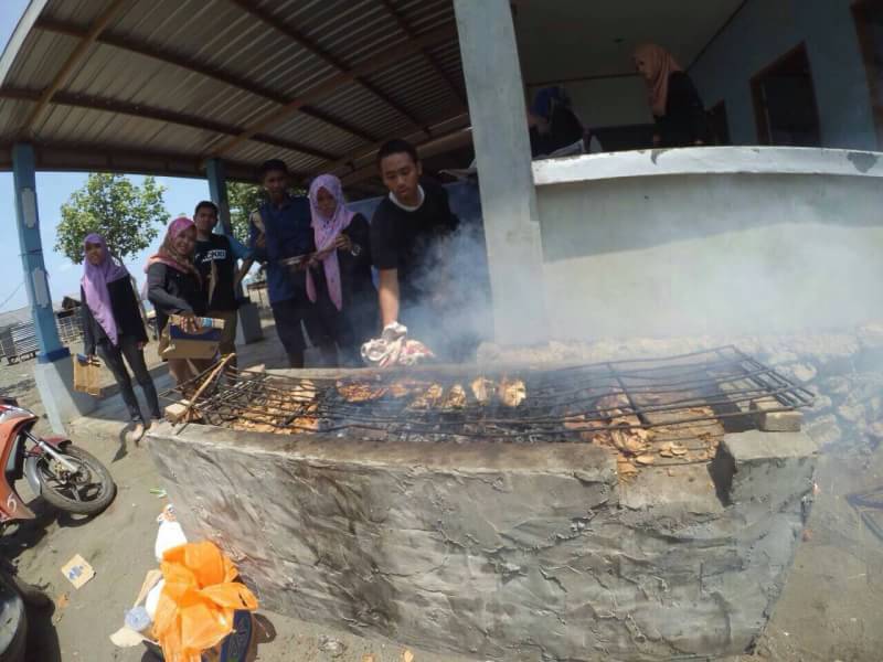 Bakar-bakar ikan 😄