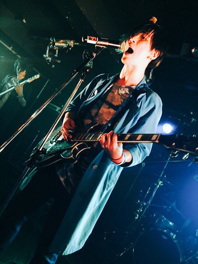 Paresani's tweet photo. 解散ライブ終わりました！
今までたくさん
愛してくれて本当にありがとうございました！！！
僕達は幸せでした！！
Pallete Sunny Dayzメンバー一同。 https://t.co/5ZZHgyOREM