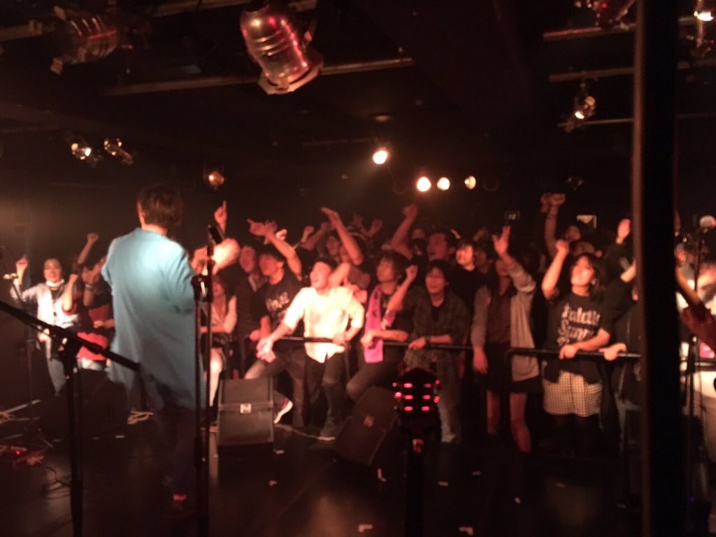Paresani's tweet photo. 解散ライブ終わりました！
今までたくさん
愛してくれて本当にありがとうございました！！！
僕達は幸せでした！！
Pallete Sunny Dayzメンバー一同。 https://t.co/5ZZHgyOREM