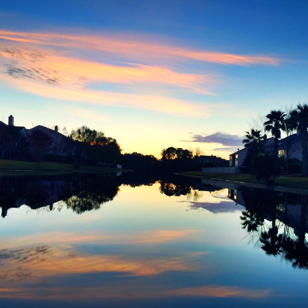 johnrector_'s tweet photo. Morning my early #sunrisers @runswithphone @joshmarthers @Donna_McCoy #blendCHS https://t.co/6dfsgzza0x