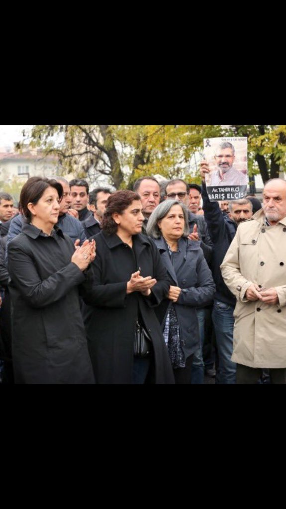 PervinBuldan's tweet photo. Yüzbinlerle birlikte uğurladık barış elçisini.Eminim onu karşılayanlar arasında Savaş'da var... https://t.co/r0tM4PgaqN