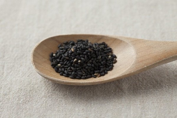 NetBusinSupport's tweet image. AGA対策に黒ゴマ？血液を作る成分がたくさん - 日本aga.com/%e9%bb%92%e3%8… #話題ニュース