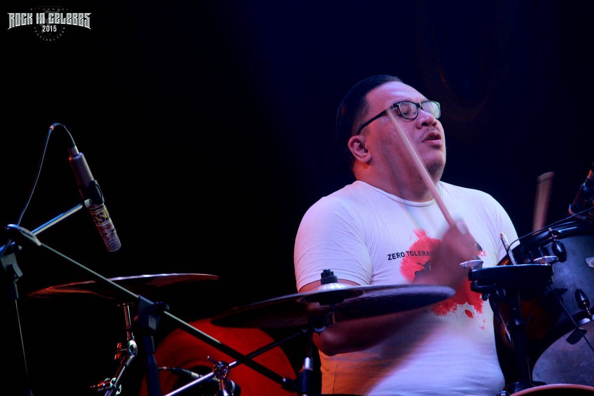 Sering tampil diberbagai gigs, <a href="/TLTHofficial/">theLovers&theHaters</a> maksimal di
#RICfest2015 #Manado