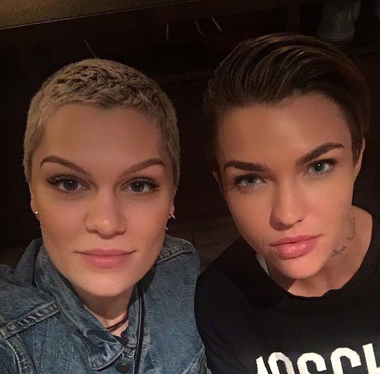 rubyrosefan_'s tweet image. I can't believe this happened last night😫🔥🤗😅😍 my two babes together👌🏼 @RubyRose @JessieJ