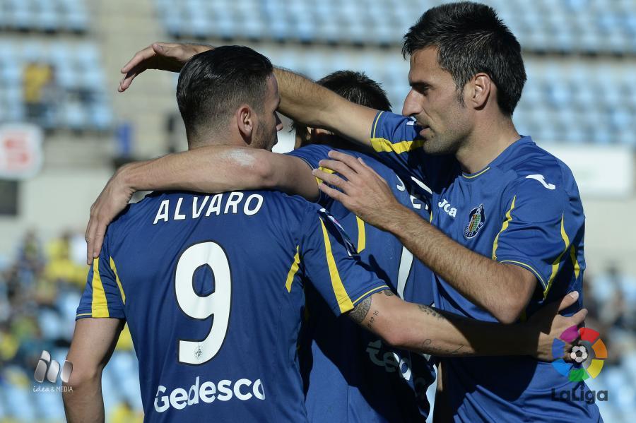LaLiga's tweet photo. #GETvVIL | FINAL | @GetafeCF 2-0 @VillarrealCF (Lafita y @AlvaroVazquez91) https://t.co/DGFhmu4lfL