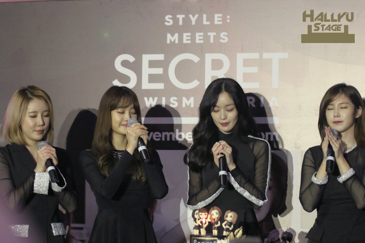 Hallyustage's tweet photo. Check out our photos of #SECRET in SG on 7 NOV!!! #시크릿https://t.co/hN5EqfRYvN https://t.co/4ky1Br9ZPx