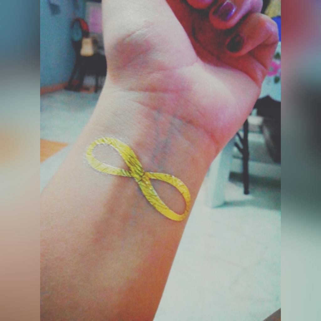 iamsogladyss's tweet image. To infinity... 👌 #StickerTattoo #TempTatts